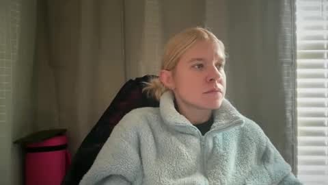 americnbarbie online show from November 17, 2025, 5:19 pm