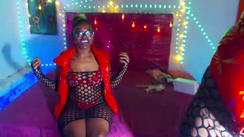 Snapshot of ebony_chayna chatting on April 2, 2026, 4:43 am chayna smith online show from April 2, 2026, 4:43 am