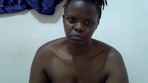 ebony_cuttey30 online show from November 18, 2025, 4:17 am