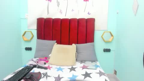 ebony_hot_25 online show from December 18, 2025, 11:22 pm