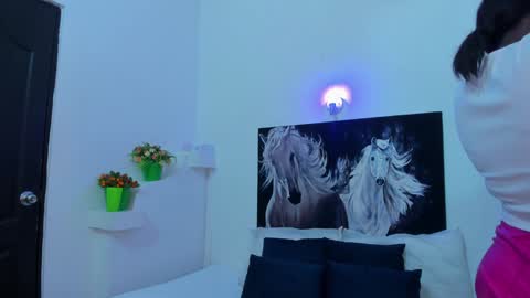 ebony_katterin online show from February 4, 2025, 7:22 pm