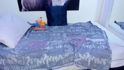 ebony_katterin online show from February 5, 2025, 10:12 pm