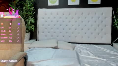 ebony_katterin online show from November 25, 2025, 10:59 am