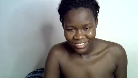 ebony_lynne online show from July 3, 2026, 9:32 pm