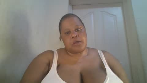 ebony_magixs online show from September 26, 2025, 5:55 am