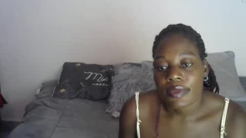ebony merry online show from December 1, 2025, 12:10 pm
