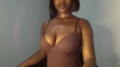 delilah online show from March 18, 2026, 6:44 pm
