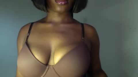 delilah online show from April 8, 2026, 10:59 am