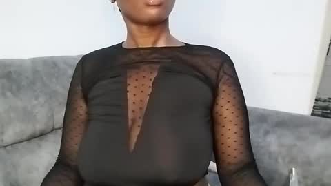 Ebony Melanie online show from March 1, 2025, 10:31 pm