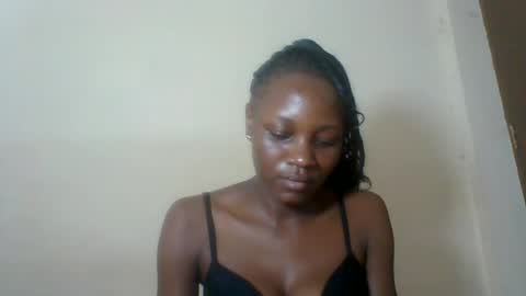 Snapshot of ebonycutegal4 chatting on June 21, 2026, 7:16 pm MELLEN online show from June 21, 2026, 7:16 pm