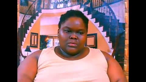 ebonyhotbuns4u2luv online show from January 9, 2026, 6:53 pm