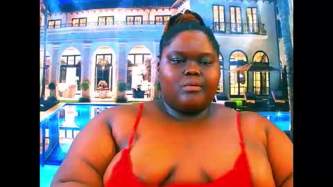 ebonyhotbuns4u2luv online show from April 15, 2026, 7:04 am