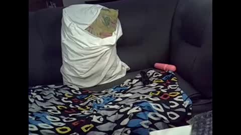 ebonykiki online show from February 19, 2025, 12:35 am