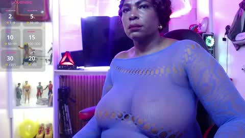Snapshot of ebonynaughty chatting on July 17, 2026, 2:51 am Carmen online show from July 17, 2026, 2:51 am
