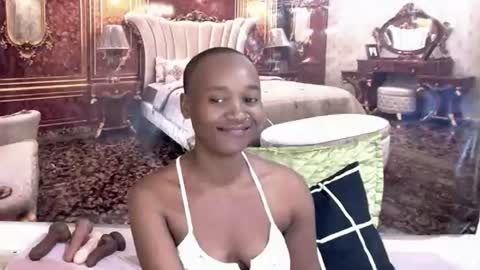 Snapshot of ebonyolive69 chatting on June 19, 2026, 7:39 pm Cindy online show from June 19, 2026, 7:39 pm