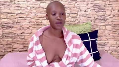 Snapshot of ebonyolive69 chatting on July 4, 2026, 5:52 pm Cindy online show from July 4, 2026, 5:52 pm