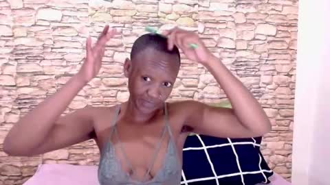 Snapshot of ebonyolive69 chatting on July 20, 2026, 6:32 pm Cindy online show from July 20, 2026, 6:32 pm