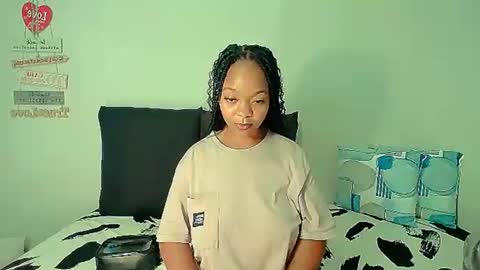 Snapshot of ebonyshy123x chatting on January 13, 2025, 6:16 am ebonyshy123 online show from January 13, 2025, 6:16 am
