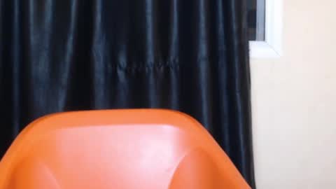 ebonyxxbae online show from April 21, 2026, 1:42 am