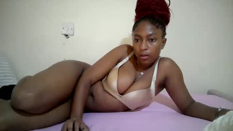 Snapshot of ebonyzora chatting on June 25, 2026, 9:03 am Zora online show from June 25, 2026, 9:03 am