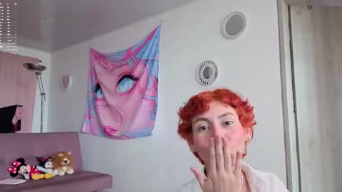 Colette online show from November 13, 2025, 2:27 pm