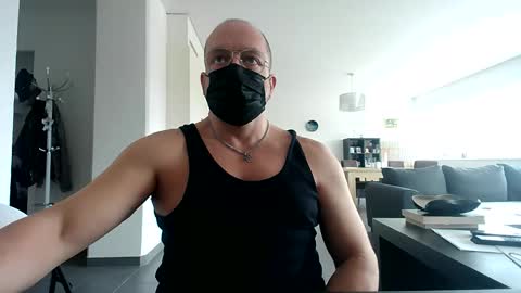 Snapshot of echoesethos chatting on October 17, 2025, 12:08 pm Echo online show from October 17, 2025, 12:08 pm