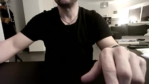 Snapshot of echoesethos chatting on January 6, 2026, 5:05 pm Echo online show from January 6, 2026, 5:05 pm