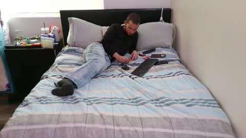 eclipticice94 online show from November 30, 2025, 6:23 pm