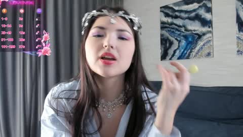 Viola online show from December 6, 2024, 2:17 pm