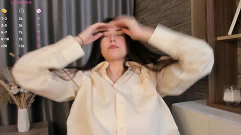 Viola online show from February 5, 2025, 1:11 pm