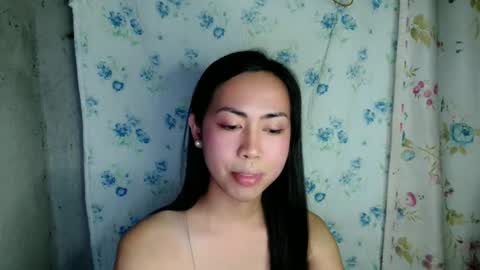 eddfox001 online show from April 21, 2026, 3:17 pm