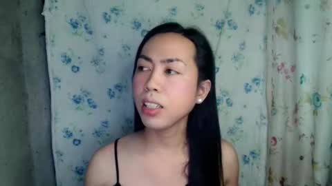 eddfox001 online show from June 5, 2026, 5:36 am