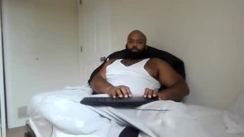 eddiejonez online show from October 31, 2025, 4:19 pm