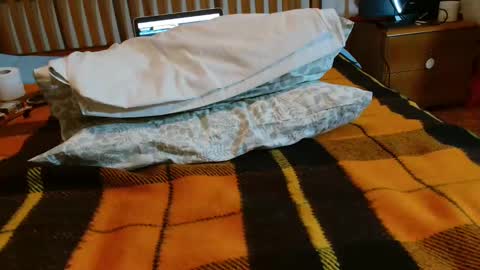 eddy_1968 online show from December 31, 2024, 3:20 pm