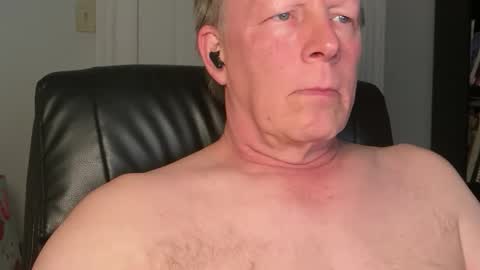 Eddy online show from April 20, 2026, 1:52 am