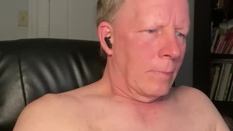 Eddy online show from April 21, 2026, 1:53 am