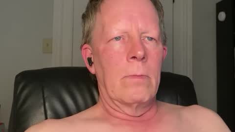 Eddy online show from April 22, 2026, 2:36 am