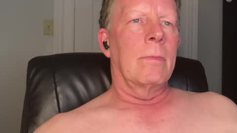 Snapshot of eddygl1968 chatting on July 17, 2026, 2:18 am Eddy online show from July 17, 2026, 2:18 am