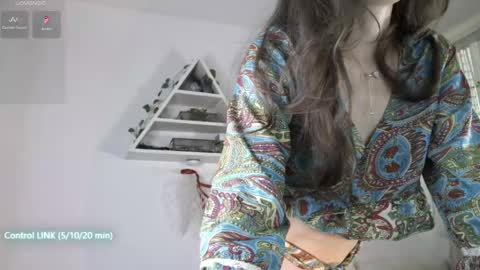 Snapshot of eden_heaven chatting on June 7, 2026, 3:43 am Eden Heaven online show from June 7, 2026, 3:43 am