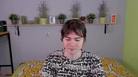Snapshot of edgar_ray chatting on May 19, 2026, 2:18 am Edgar online show from May 19, 2026, 2:18 am