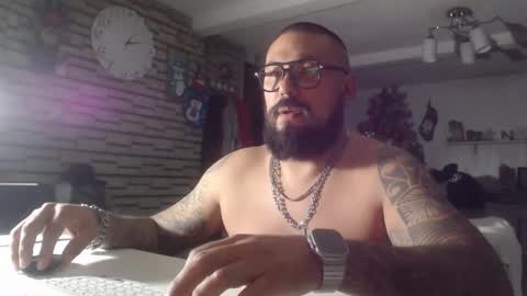 edgarram83 online show from November 28, 2025, 7:11 am