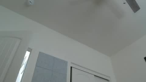 EdgeM online show from February 4, 2025, 8:28 pm