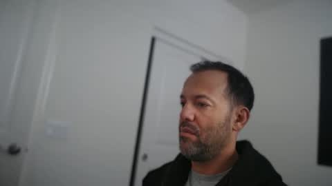 EdgeM online show from November 19, 2025, 7:36 pm