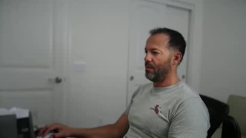 Snapshot of edge_masters chatting on June 9, 2026, 5:13 pm EdgeM online show from June 9, 2026, 5:13 pm