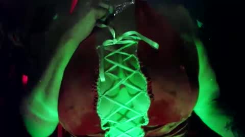 Snapshot of edgeofinsanity13 chatting on December 13, 2024, 12:53 am Angel online show from December 13, 2024, 12:53 am