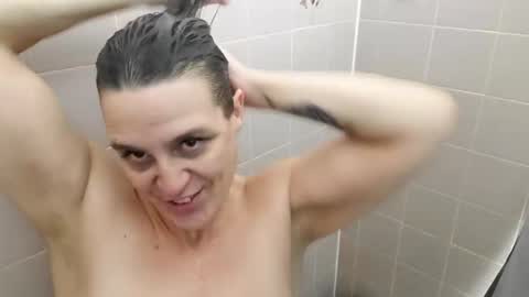 Snapshot of edgeofinsanity13 chatting on January 23, 2025, 3:05 am Angel online show from January 23, 2025, 3:05 am