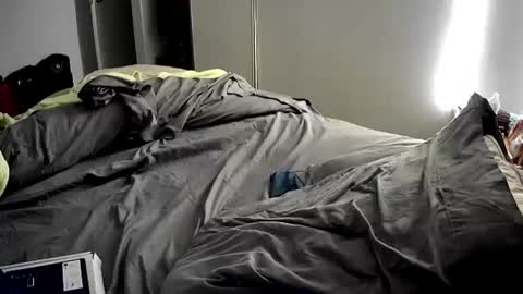 Snapshot of edgeofinsanity13 chatting on February 4, 2025, 11:38 pm Angel online show from February 4, 2025, 11:38 pm