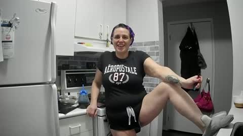 Snapshot of edgeofinsanity13 chatting on February 13, 2025, 7:31 pm Angel online show from February 13, 2025, 7:31 pm