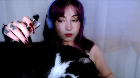 Snapshot of ediefris chatting on May 3, 2026, 11:22 pm fickle demon made of clumps of matter online show from May 3, 2026, 11:22 pm