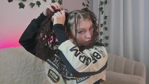 Lisa  online show from January 16, 2025, 11:37 pm